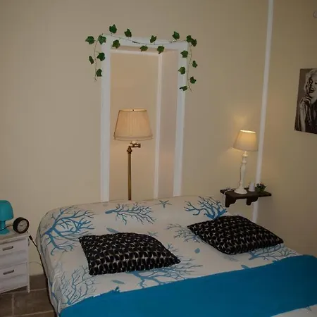 Bed & Breakfast A Un Passo Da